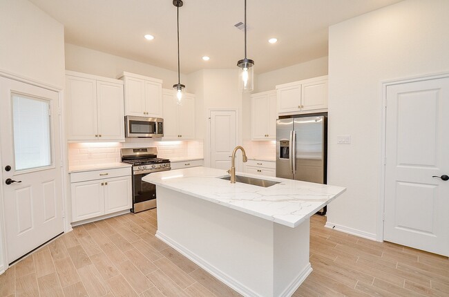 Building Photo - 130 W Coralburst Lp