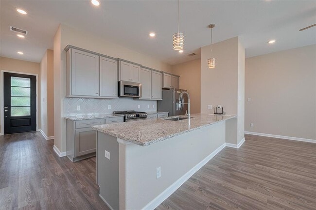 Building Photo - 4046 Balboa Dr