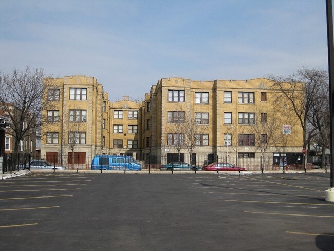 5200 W Quincy Street - 5200-5210 W Quincy St