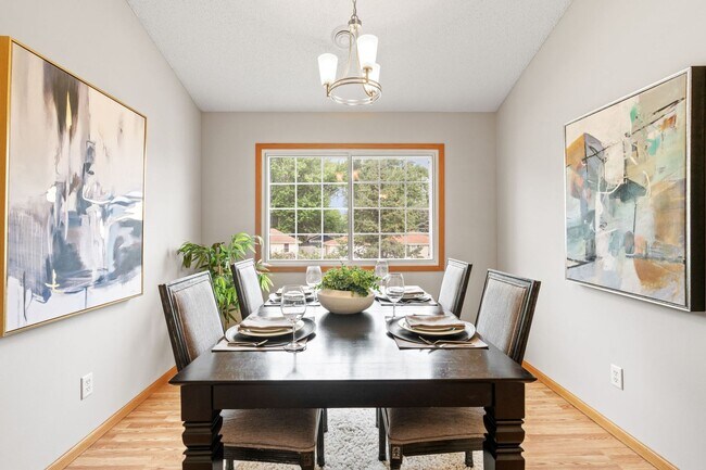 Building Photo - 3bd, 2ba town home in NEW HOPE, avail NOW