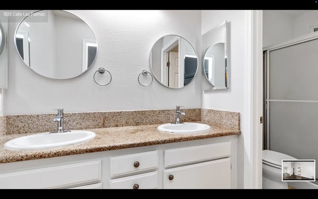 Building Photo - Beautiful Oceanside Home with Vaulted Ceil...