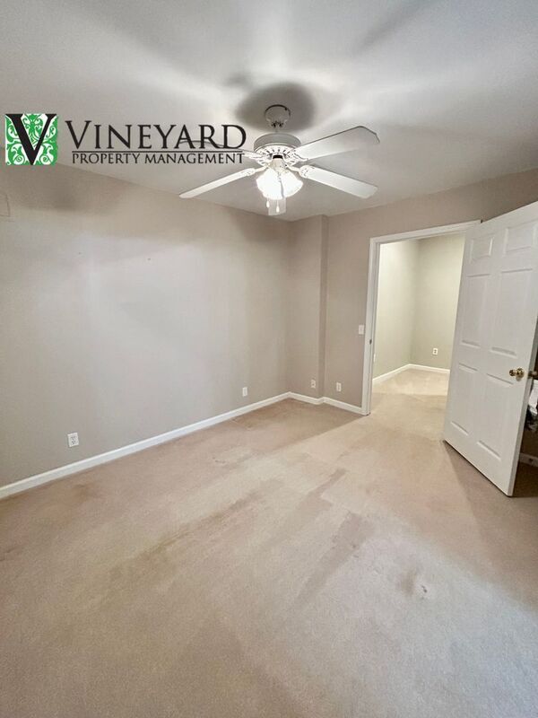 Building Photo - 508 Old Field Cove