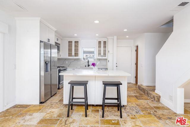 Building Photo - 28711 California 1 Apt #30, Malibu, CA 902...