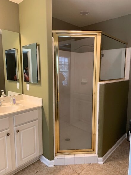 Building Photo - 2186 Heathrow Dr