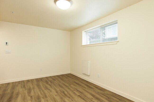 Building Photo - 2237 NW 59th-2