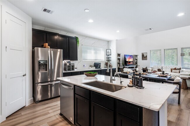 Building Photo - 638 Paisley Harbor Ct