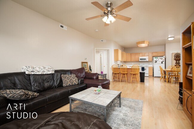 Primary Photo - 331 Belmont Pl