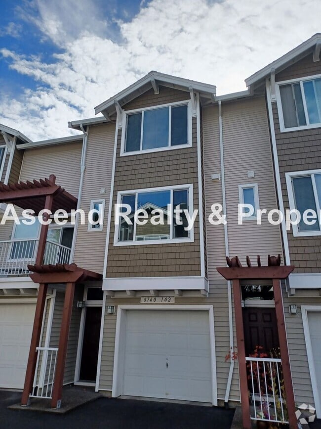Building Photo - Sexton Crest Townhome Open Floor Plan 2 Ca...