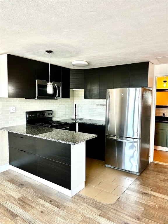 Building Photo - 340 Main St