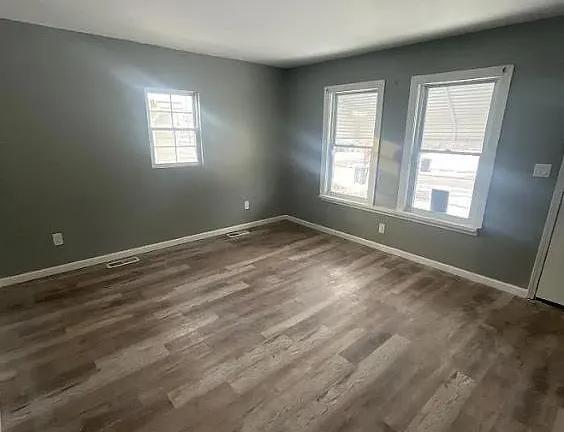 Building Photo - 4663 E 177th St