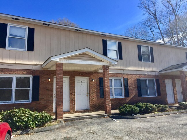 Building Photo - 803 E Davidson Ave