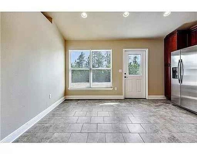 Building Photo - Gorgeous Brick Home located in the much desired West Wortham Elementary School area