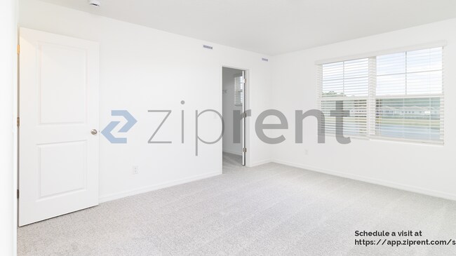 Building Photo - 17568 Northlake Grv Dr