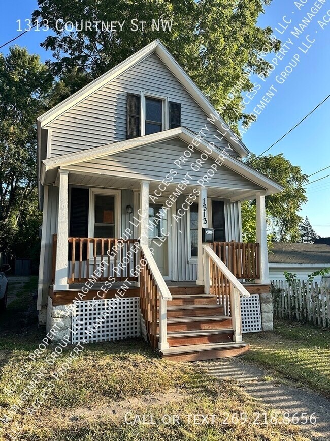 Primary Photo - 1313 Courtney St NW