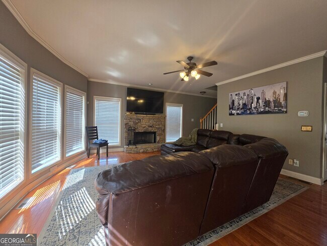 Building Photo - 94 Courtland Dr