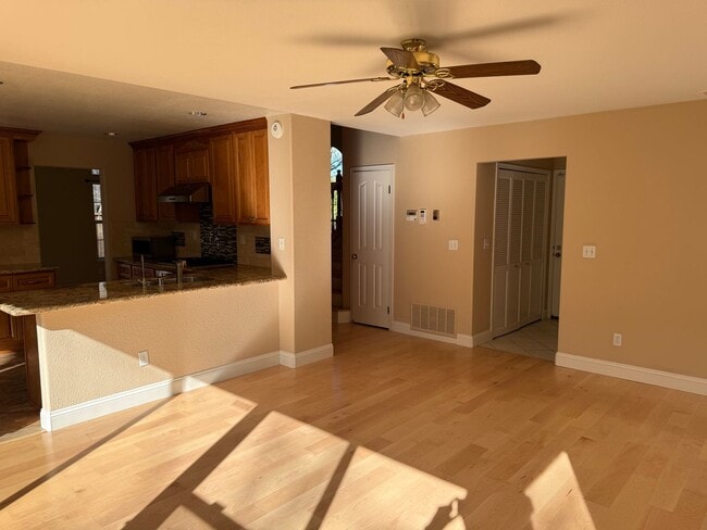 Building Photo - 212 Montevideo Cir