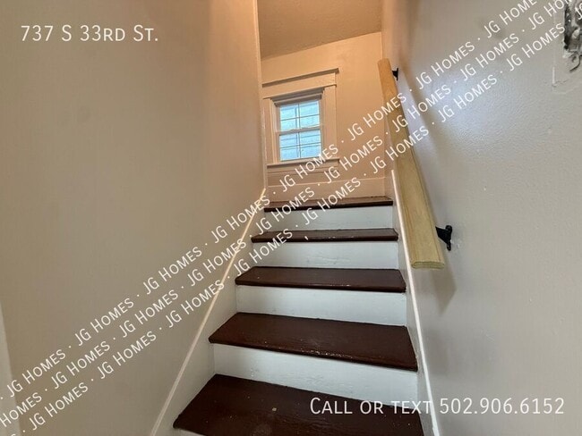 Building Photo - 737 S 33rd St