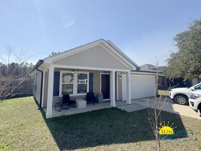 Building Photo - Stunning 4 Bedroom home in the sought-after Price Farms Plantation Community!