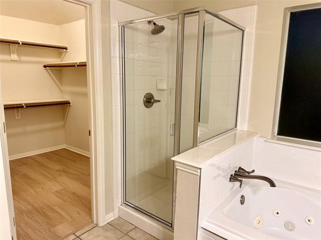 Building Photo - 8308 Clear Bay