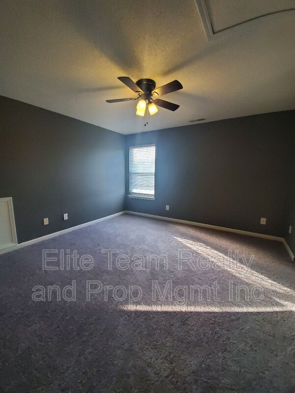 Building Photo - 10623 Campion Ct