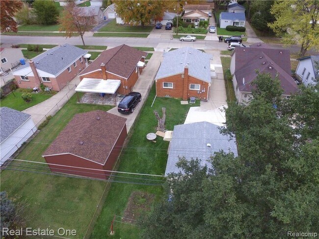 Building Photo - 5943 Whitefield St