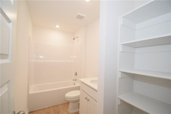 Building Photo - 379 Florida Ave