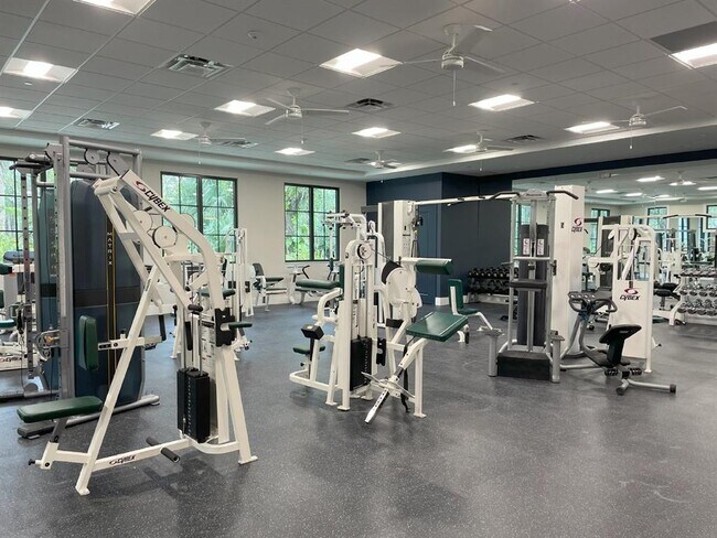 Building Photo - 5262 Wedgewood Ln