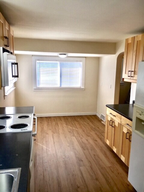 Building Photo - Cle Elum Rental
