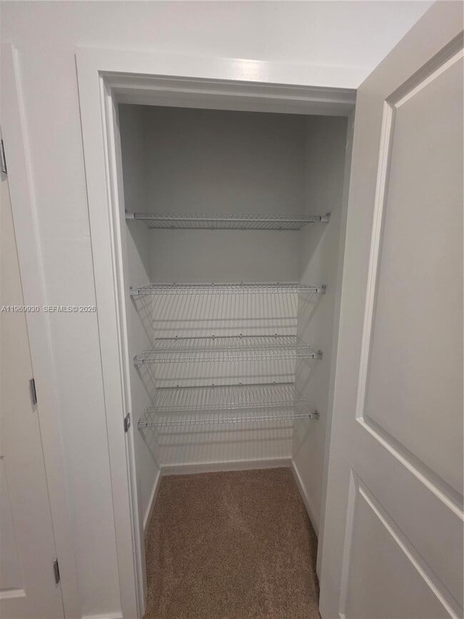 Building Photo - 1114 SW 9th Ave