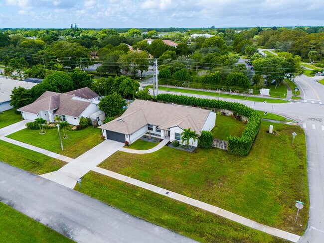 Building Photo - 1853 Shower Tree Way