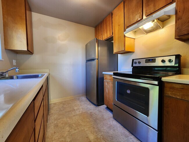 Building Photo - 2 Bedroom Condo in Rohnert Park