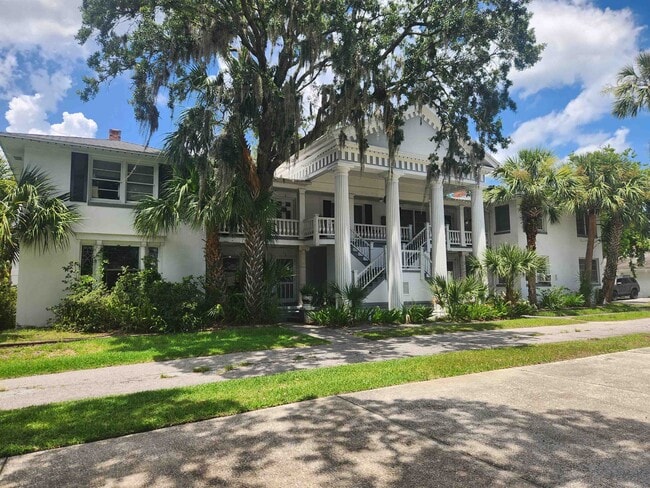 Primary Photo - 55 Riberia St