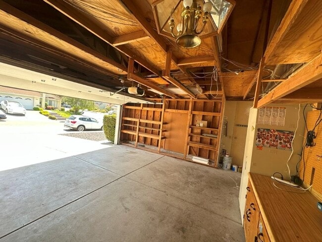 Building Photo - Nor Cal Realty, Inc. - 3 Bedroom 2  Bath w...