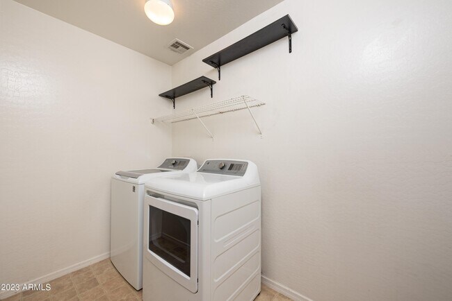 Building Photo - 37153 W Amalfi Ave