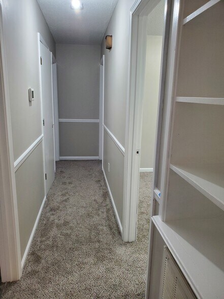 Building Photo - 801 Applewood St