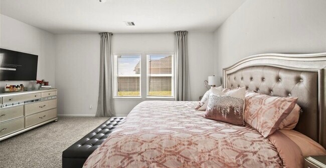 Building Photo - 1326 Ponderosa Pne Dr