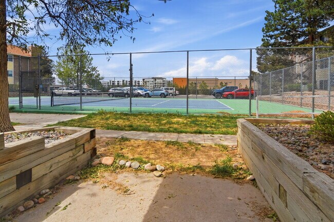 Building Photo - $1,540.95 with $300 off the first month's rent, 1 Bed - 1 Bath, Condo in Aurora with Washer and D...