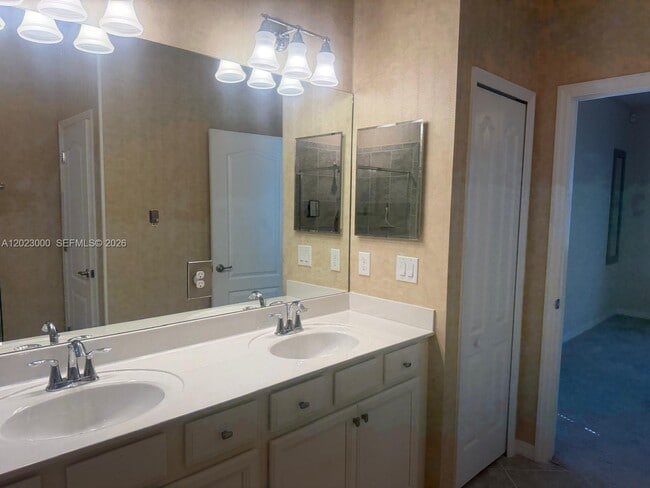 Building Photo - 14018 Aledo Ct
