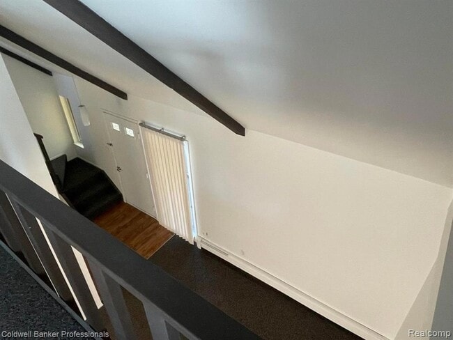 Building Photo - 620 E Lincoln Ave