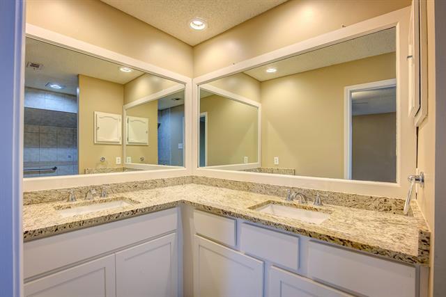 Building Photo - 4309 Oldfield Dr