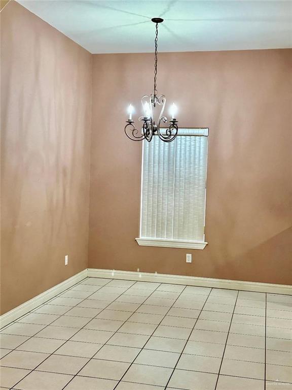 Building Photo - 17 San Luis Cir