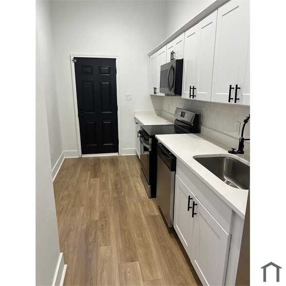 Building Photo - 1706 McCulloh St