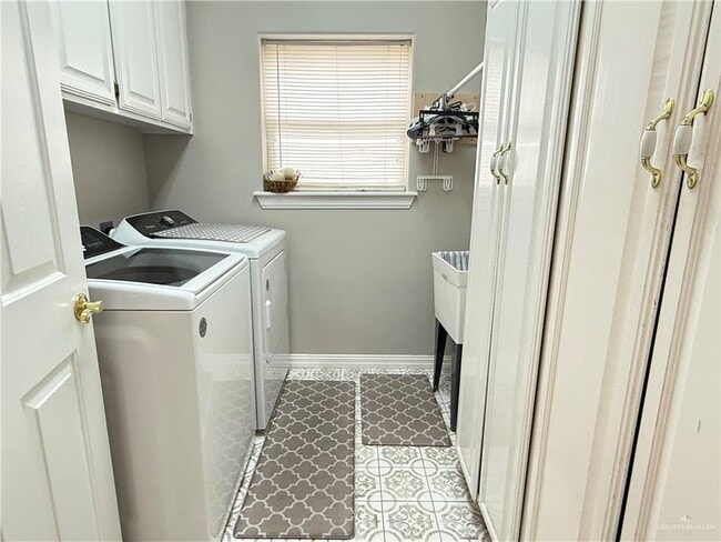 Building Photo - 31 N 5th St