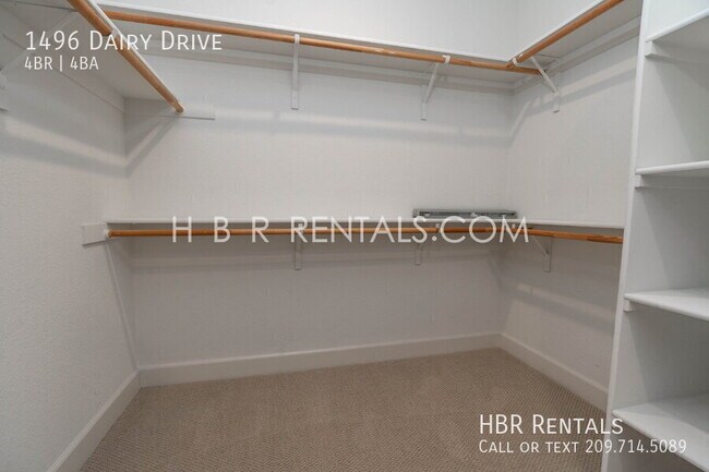 Building Photo - 1496 Dairy Dr