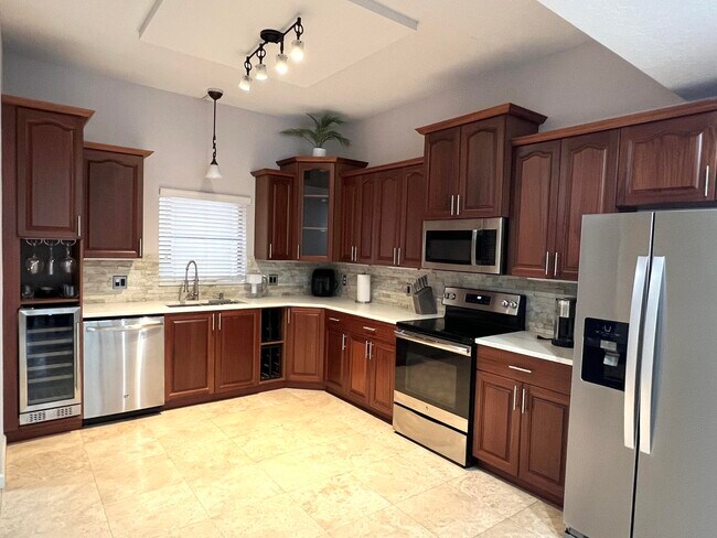 Building Photo - 1640 Presidential Way