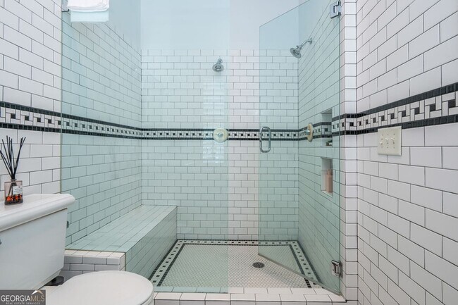 Building Photo - 242 Haralson Ave NE