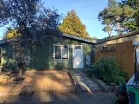 Building Photo - Nice One Level Single Family Home Located in a quiet Cul-de-sac!  Water & sewer is Included !