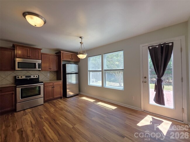 Building Photo - 6142 Salamander Run Ln