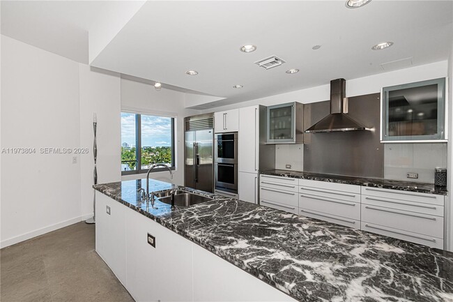 Building Photo - 6101 Aqua Ave