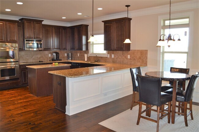 Building Photo - 516 Sagebrush Trail